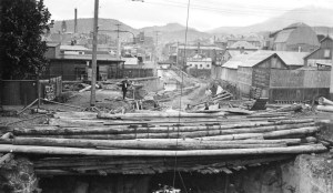 Floods-NS869-1-497 1920s rivulet end of Collins